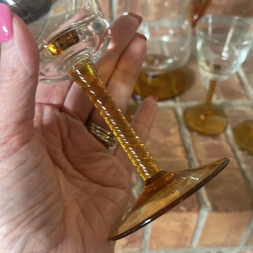 Stunning MCM Mid-Century Tall Pitcher w/ Amber Applied Glass Handle & 4 Glasses